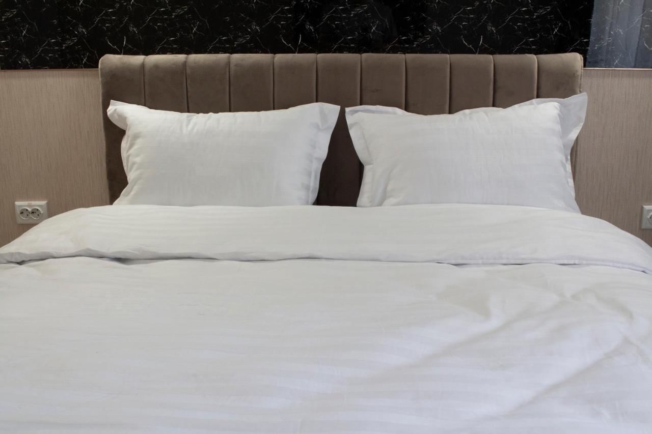 Artist Regenci Hotel Tashkent Ngoại thất bức ảnh