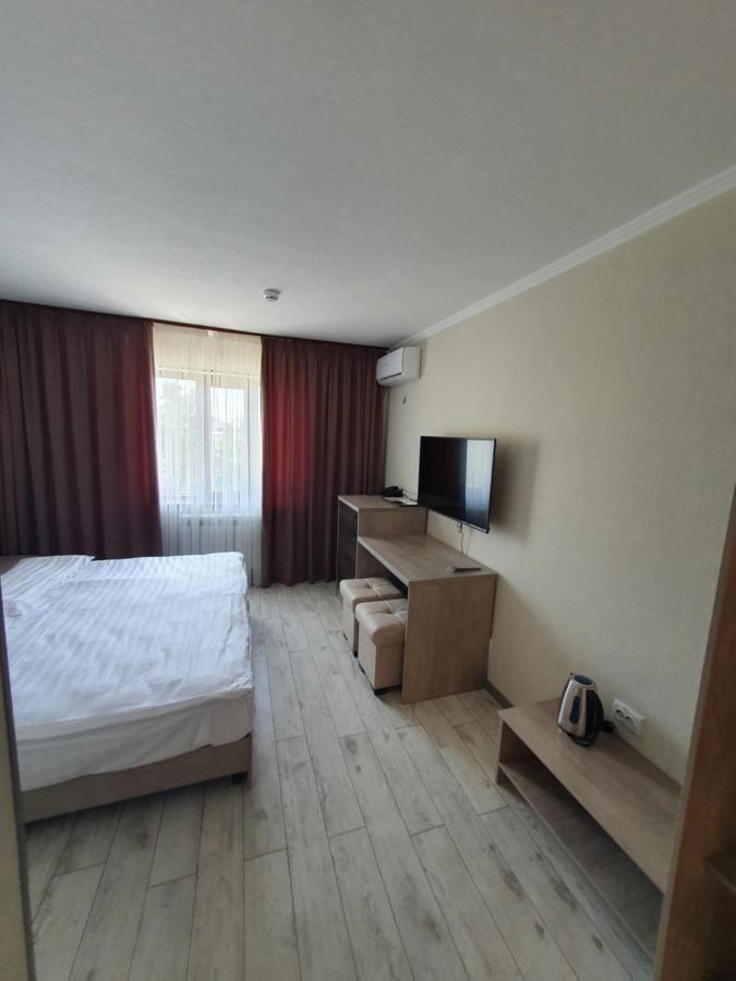 Artist Regenci Hotel Tashkent Ngoại thất bức ảnh