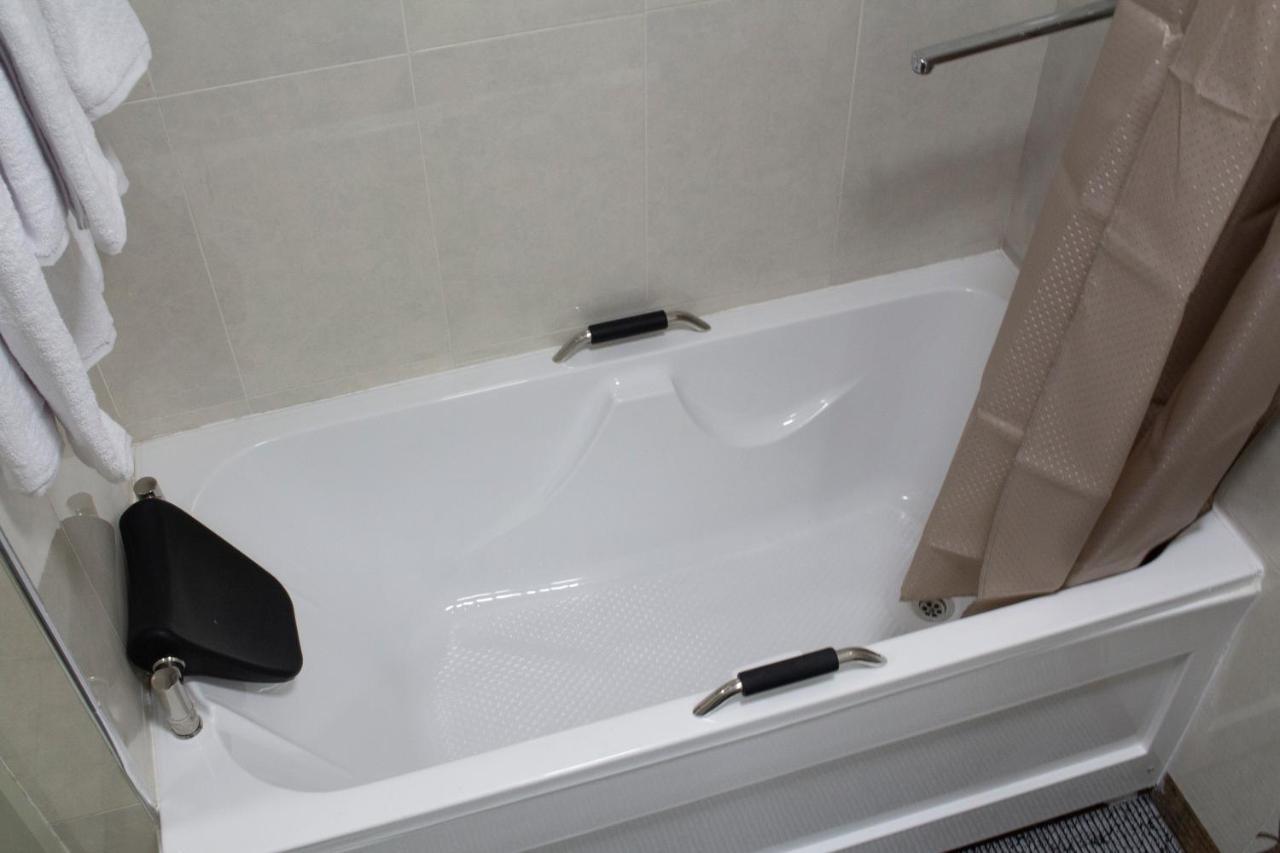 Artist Regenci Hotel Tashkent Ngoại thất bức ảnh
