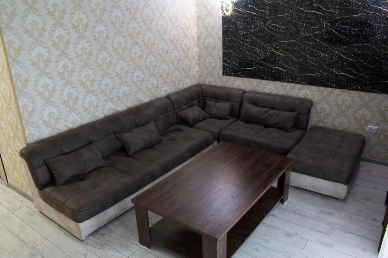 Artist Regenci Hotel Tashkent Ngoại thất bức ảnh