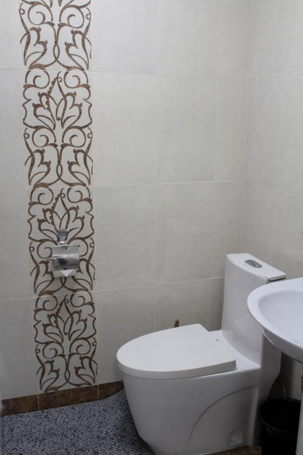 Artist Regenci Hotel Tashkent Ngoại thất bức ảnh