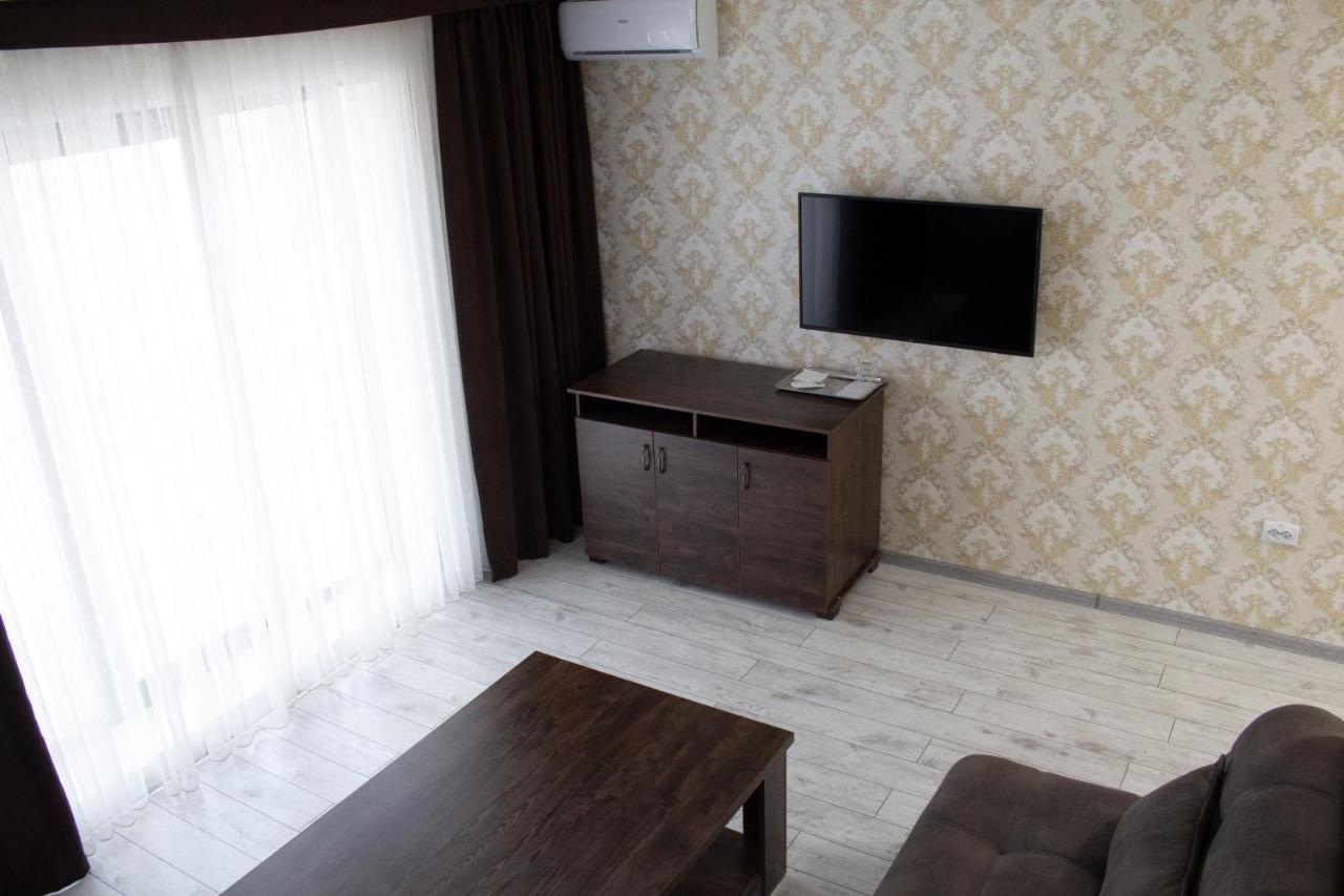 Artist Regenci Hotel Tashkent Ngoại thất bức ảnh